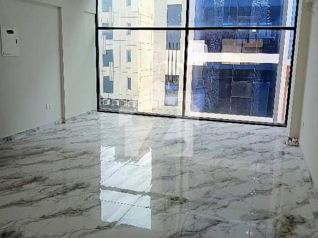 Branded Office Floor Available Open Hall Best For I. T and Software Houses Near Creek Walk. Rent