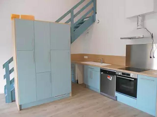Branne 33420 Location appartement 4 pièces t4 parking
