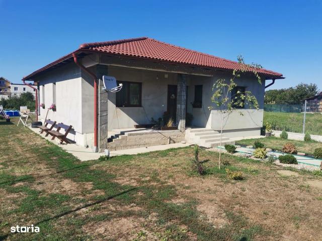 BRASADAS vinde casa 3 dormit. 120mp 13 ari 2019 Bercu Rosu