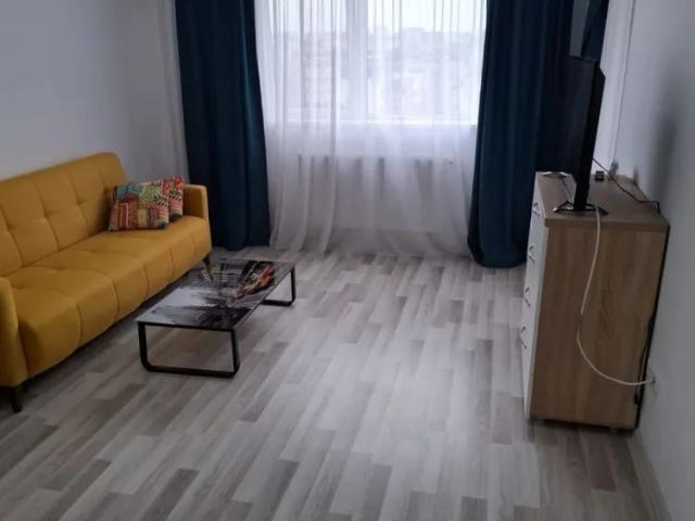 BRASADAS închiriază garsoniera 5/5 LIFT PARCARE pe Binelui