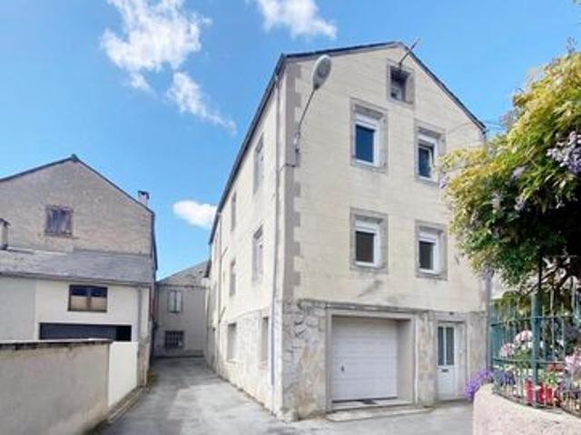 Brassac 81260 – Maison de caractère de 300 m² avec fort potentiel d'aménagement