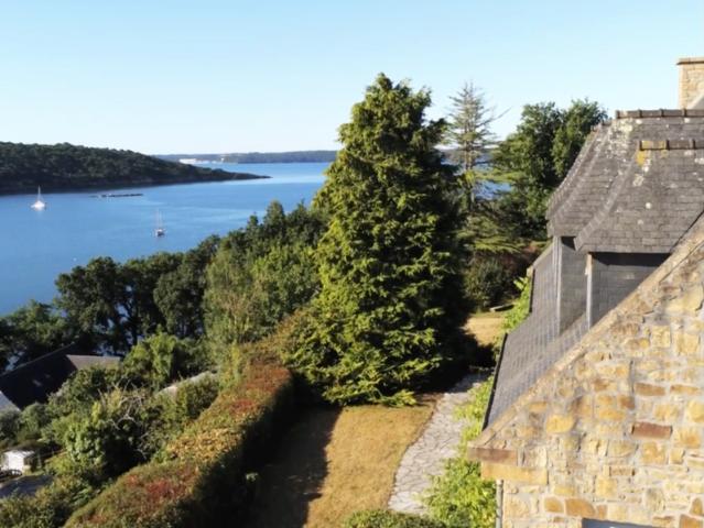 BRETAGNE, FINISTERE, PLOUGASTEL DAOULAS, EMPLACEMENT DISCRET, CONFIDENTIEL, NEO BRETONNE, LITTORAL, VUE MER, SOUS SOL COMPLET, SANS VIS À VIS, TERRAIN, RÉNOVATION