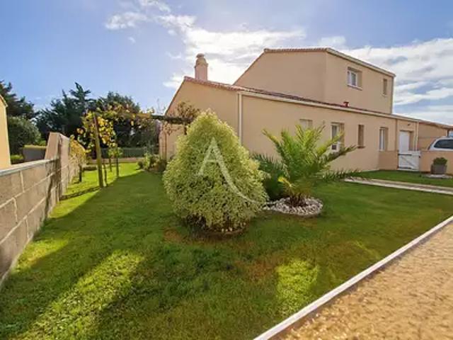 Bretignolles sur Mer 85470 Achat / Vente maison 6 pièces t6 au dernier étage