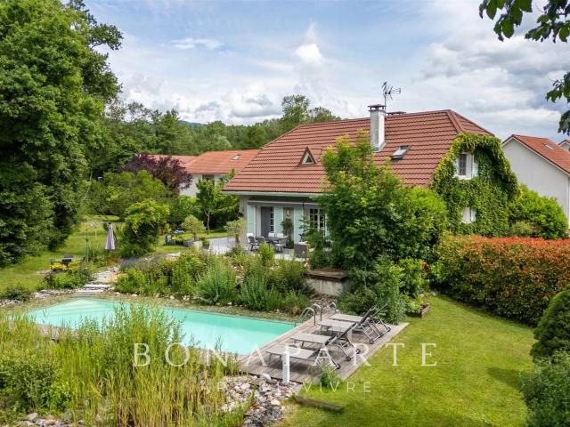 Bretigny – Propriete De Caractere Avec Piscine 189m² Prévessin Moëns