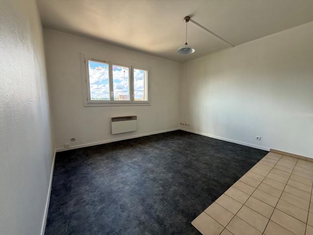 BRETIGNY S/ORGE STUDIO de 20.52 m²