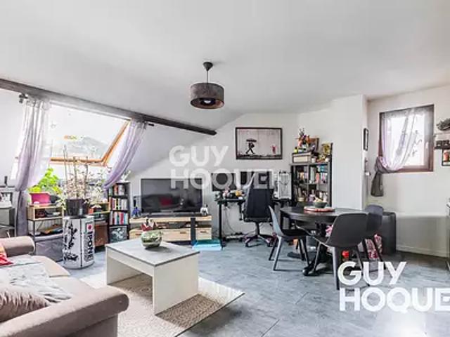 Brétigny sur Orge 91220 Achat / Vente appartement 2 pièces t2 au dernier étage parking