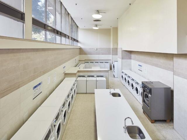 Bretton Place 1 Bedroom Apartment for Rent at 44 Jackes Ave, Toronto, ON M4T 1E5 Deer Park