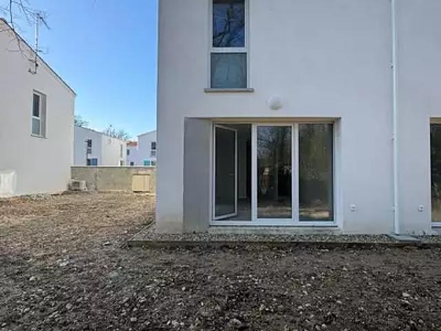 Breuillet 17920 Achat / Vente maison 3 pièces t3 jardin