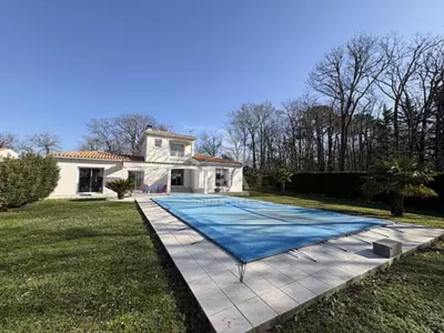 Breuillet 17920 Achat / Vente maison 5 pièces t5 piscine