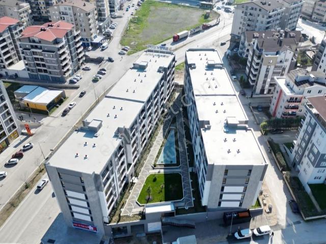 Brev 2 Sitesinde Anafartalar Caddesine Cephe Kiralık 2+1 Eşyalı
