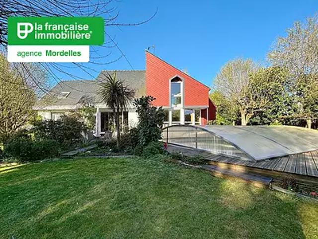 Bréal sous Montfort 35310 Achat / Vente maison 6 pièces t6 au dernier étage piscine