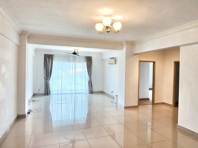 BREATHTAKING VIEW HUGE UNIT MasKiara Residence Taman Tun Dr Ismail