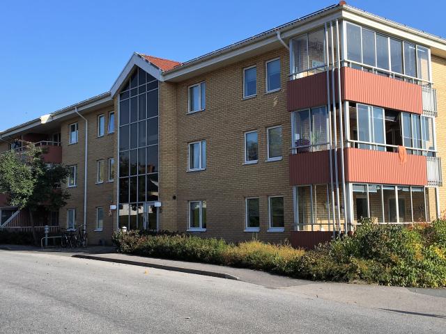 Bredgatan 12