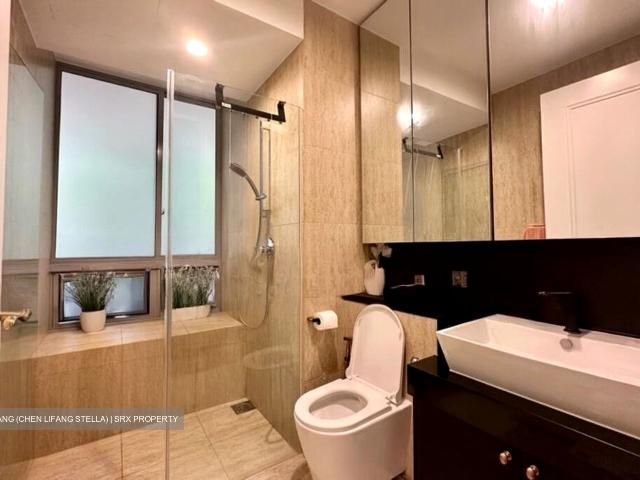 Breeze By The East D16, Condominium