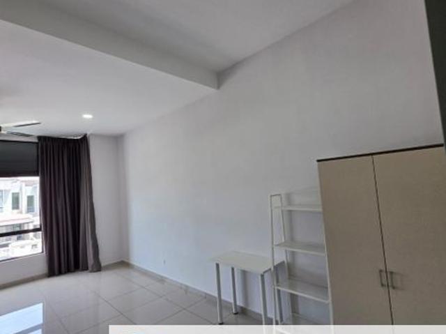 Breezegate, Eco Tropics