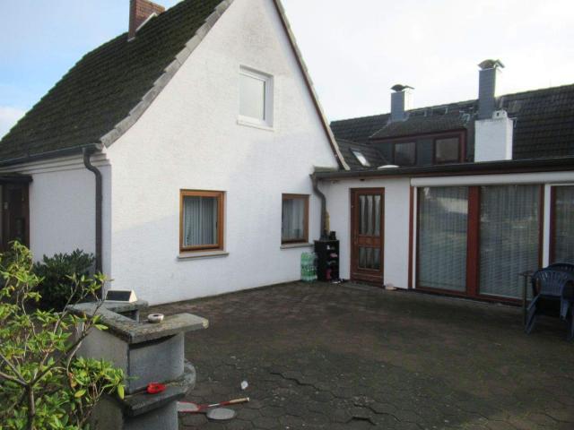 Bremen Osterholz … DHH mit Teilkeller und gr. Garten in ruhiger Lage
