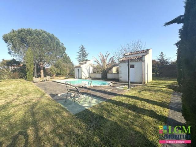 Brens, maison et studio de 128 m²au calme