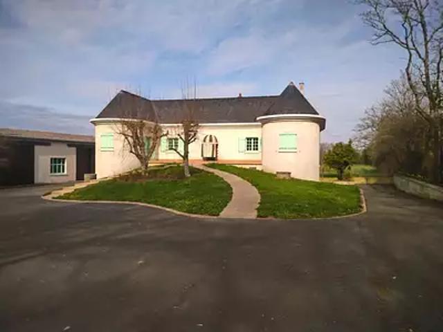 Bressuire 79300 Achat / Vente maison 11 pièces t11