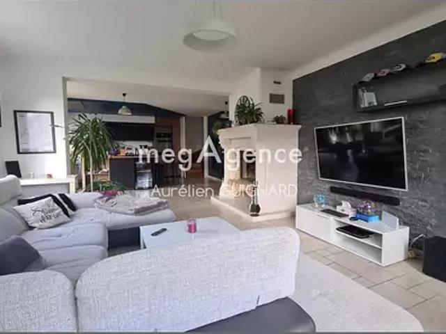 Bressuire 79300 Achat / Vente maison 12 pièces t12 terrasse