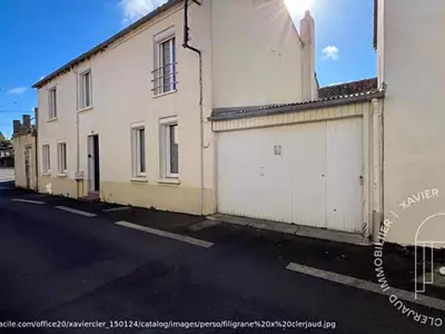 Bressuire 79300 Achat / Vente maison 5 pièces t5 au dernier étage