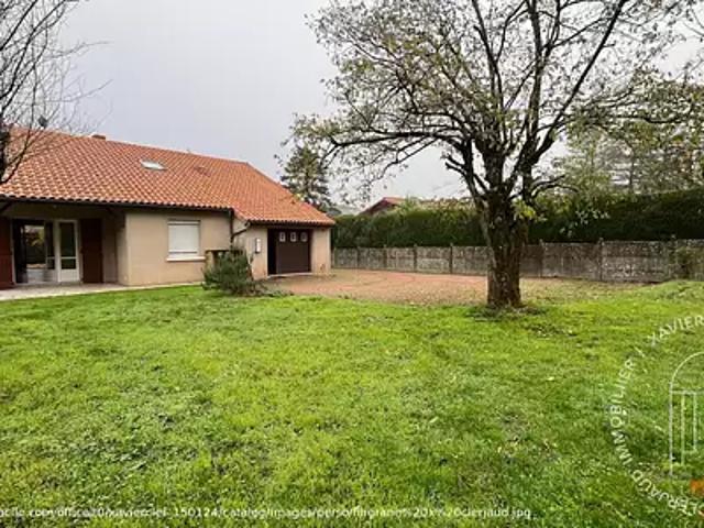 Bressuire 79300 Achat / Vente maison 6 pièces t6 au dernier étage