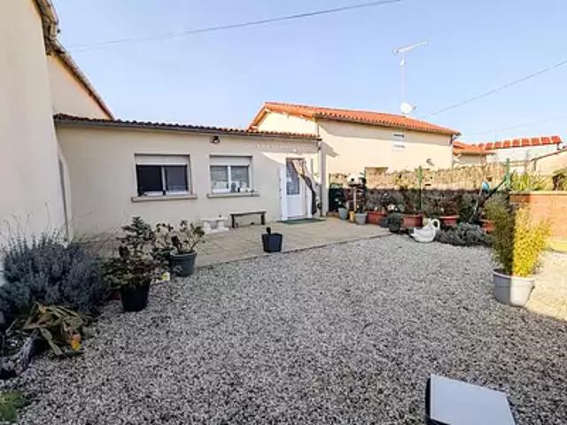 Bressuire 79300 Achat / Vente maison 8 pièces t8