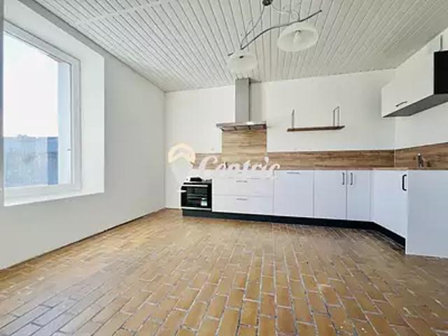 Bressuire 79300 Location maison 4 pièces t4 terrasse