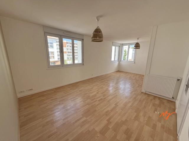 BREST HARTELOIRE APPARTEMENT T4 ENTIEREMENT RÉNOVÉ