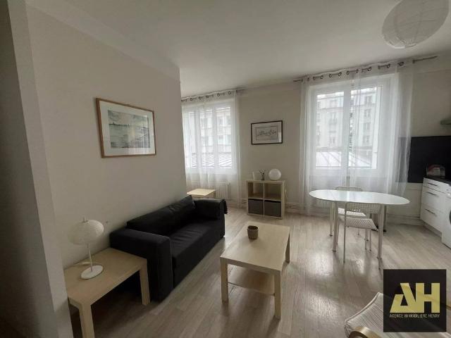 BREST SIAM T1BIS MEUBLE DE 33M2