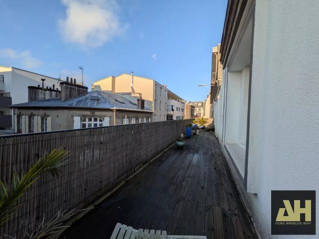 BREST ST MARTIN JAURES SEUL A L'ÉTAGE 122 M2 3 CH 2 TERRA