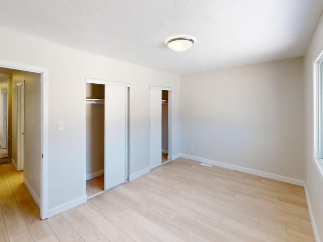 Britannia Beach 3 Bedroom Apartment for Rent at 2780 Rowatt St, Ottawa, ON K2B 6P1 Britannia
