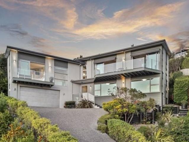 Britannia Heights, 5 bedrooms