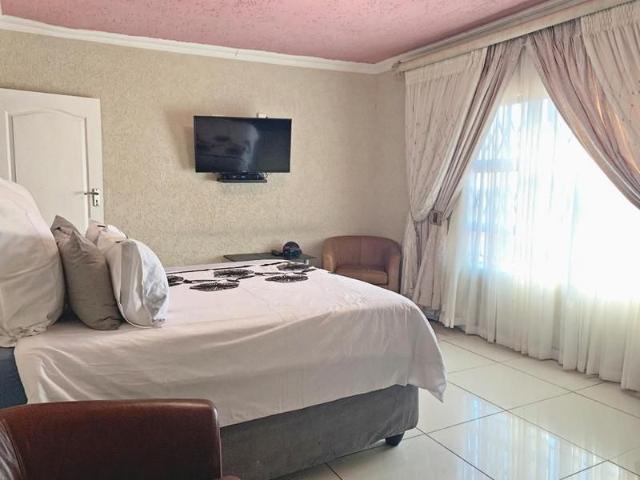 Brits Madibeng, North West Stunning 4 bedroom, Double storey home in a very saught after Estate