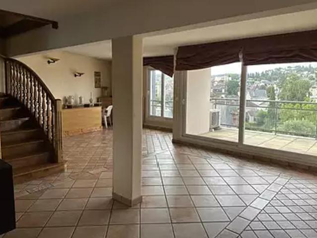 Brive la Gaillarde 19100 Achat / Vente appartement 7 pièces t7 au dernier étage