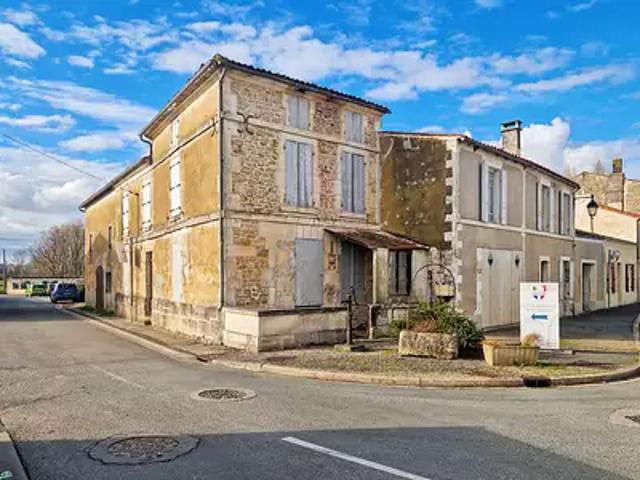 Brizambourg 17770 Achat / Vente maison 12 pièces t12 jardin