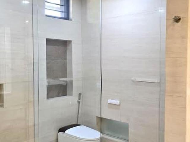 Brizay Park D10, Detached