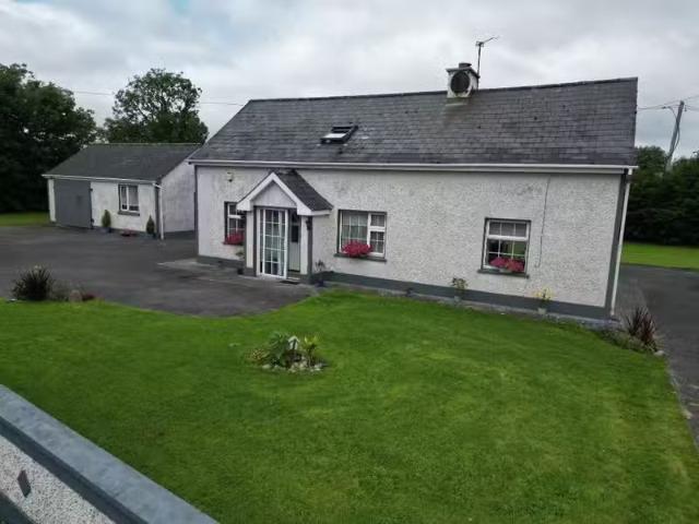 Briarfield, Four Mile House, Roscommon, F42 VF88