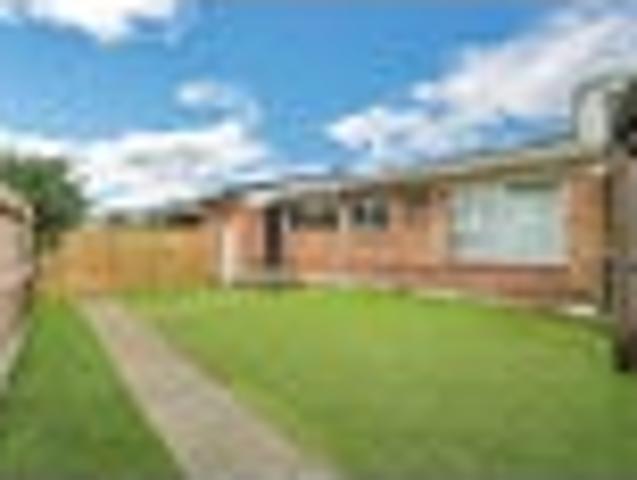 Brick & Tile Home in a Super Convenient Location