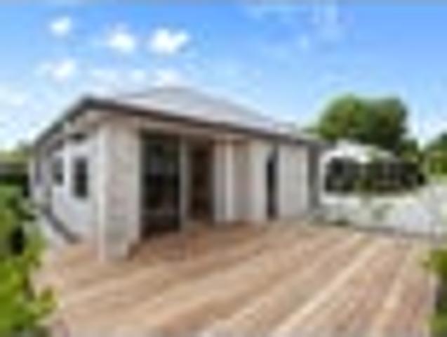 Brick build, park side, move in ready