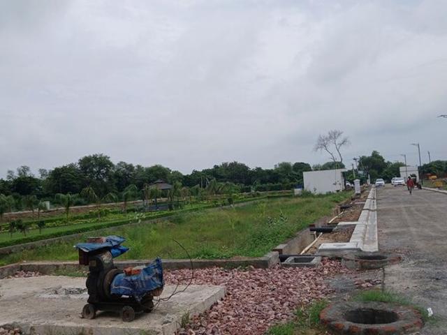 Brickklin Sillicon Valley 112 Sq. Yd. Plot in Sector 70 Faridabad Listing ID: #10058