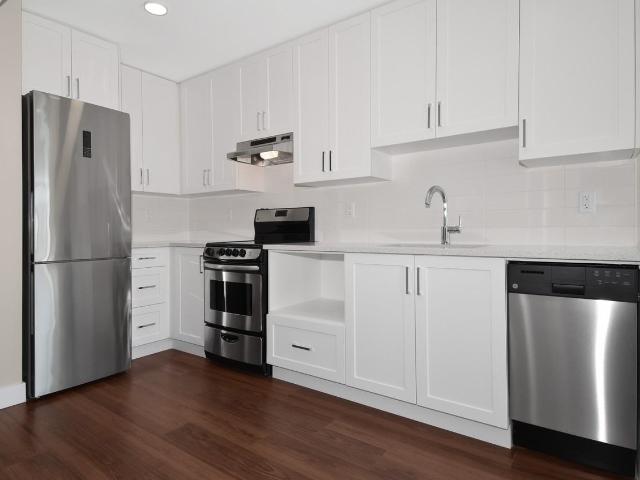 Bridgewater 2 Bedroom Apartment for Rent at 175 14th St W, North Vancouver, BC V7M 0E6 Central Lonsdale