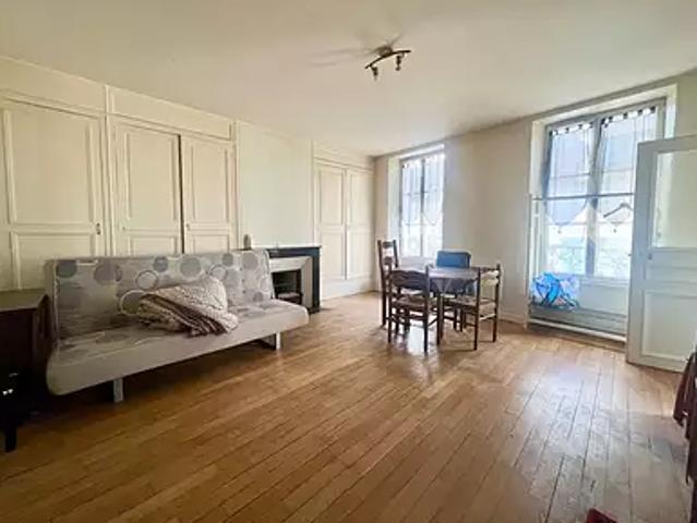 Brie Comte Robert 77170 Achat / Vente appartement 1 pièce t1 au dernier étage
