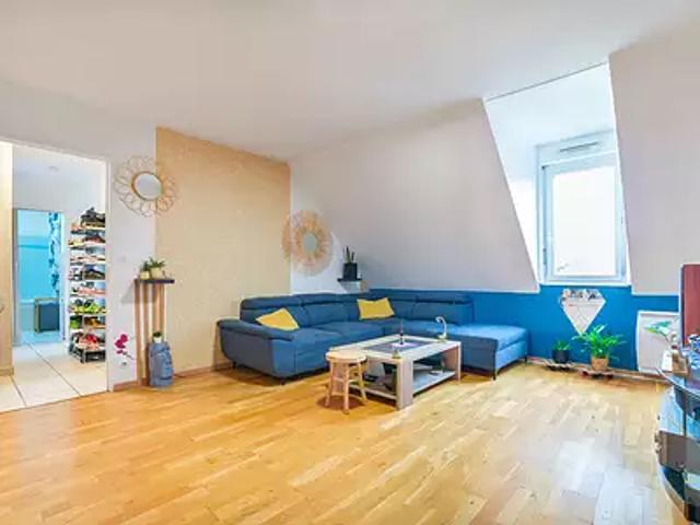 Brie Comte Robert 77170 Achat / Vente appartement 2 pièces t2 au dernier étage cave