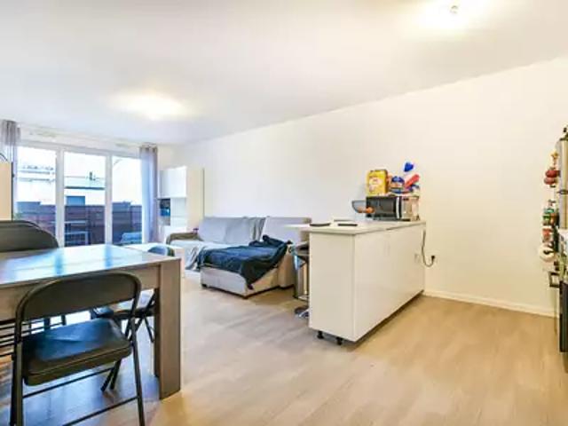 Brie Comte Robert 77170 Location appartement 3 pièces t3 au dernier étage cave