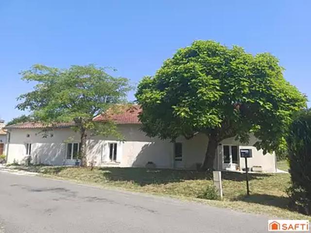 Brie sous Chalais 16210 Achat / Vente maison 6 pièces t6 parking