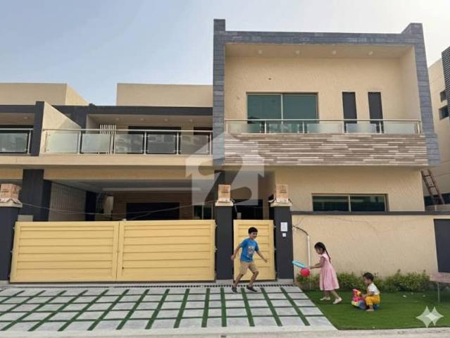 Brigadier House In Askari 6, Karachi