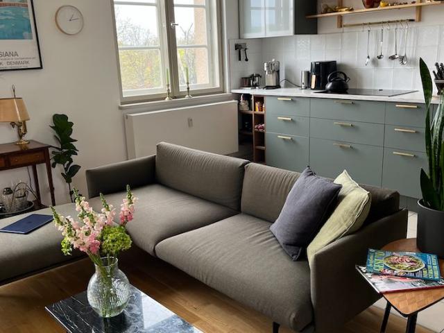 Bright 3 room apartment with balcony in Neukölln | Sublet 11.08.2026–15.05.2027, Berlin Amsterdam Apartments for Rent