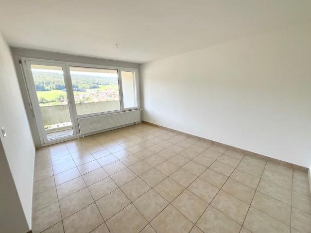 Bright 3 room apartment with panoramic view