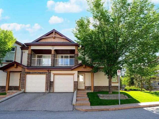 Bright 2 Bed, 2 Bath Condo in Panorama Hills | 25+ Adult Living |