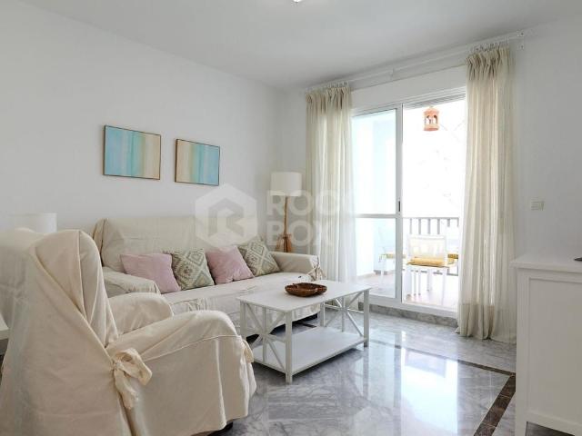 Bright 2 Bedroom Apartment in Alcazaba, Puerto Banus